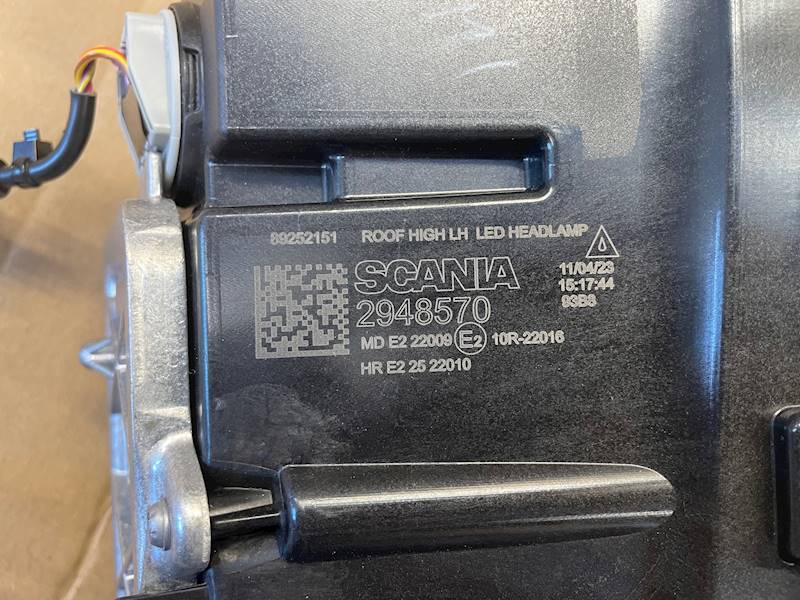 HALOGEN DACHOWY SCANIA R S P G NGS LIFT --> LEWY