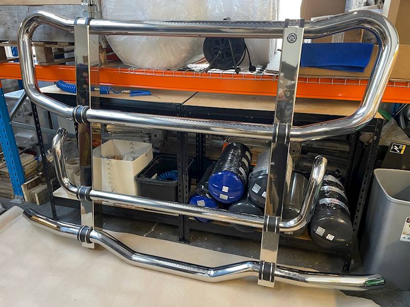 ORUROWANIE KANGUR BULLBAR SCANIA R P G 09-16 METEC