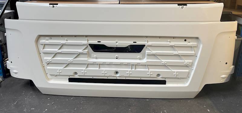 MASKA ATAPA GRILL MAN TGX EURO 5