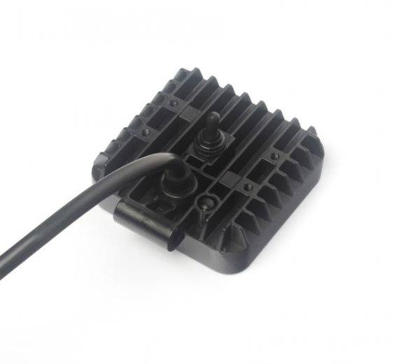 LAMPA ROBOCZA SZPERACZ KWADRATOWY 12 LED 12W