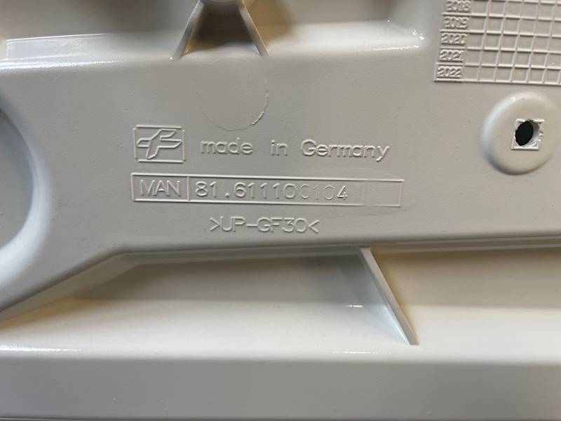 MASKA ATRAPA PANEL MAN TGL TGM EURO 6