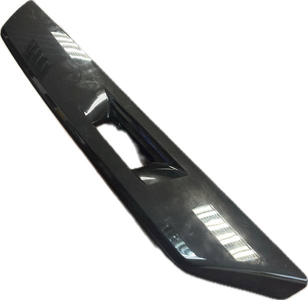 POKRYWA LUSTERKA VOLVO FH CZARNA --> PRAWA