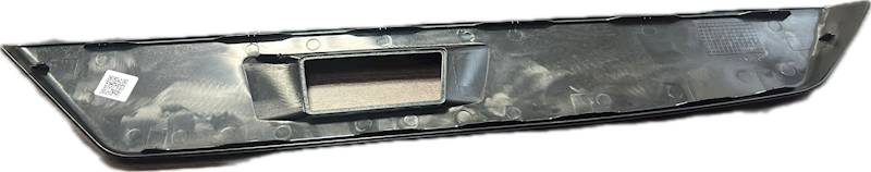 POKRYWA LUSTERKA VOLVO FH CZARNA --> PRAWA