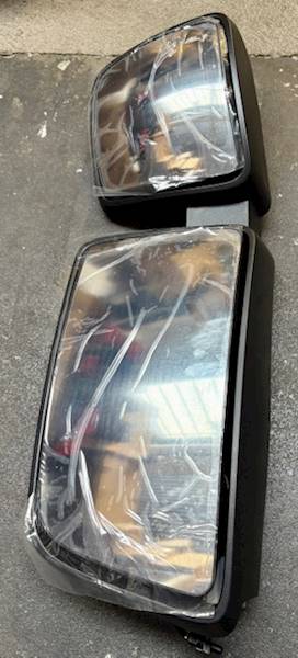 KORPUS LUSTERKA GŁÓWNEGO SCANIA R S P G --> LEWE