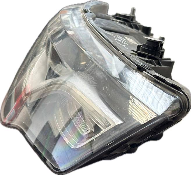 AUDI A1 LAMPA BI-XENON PRAWA