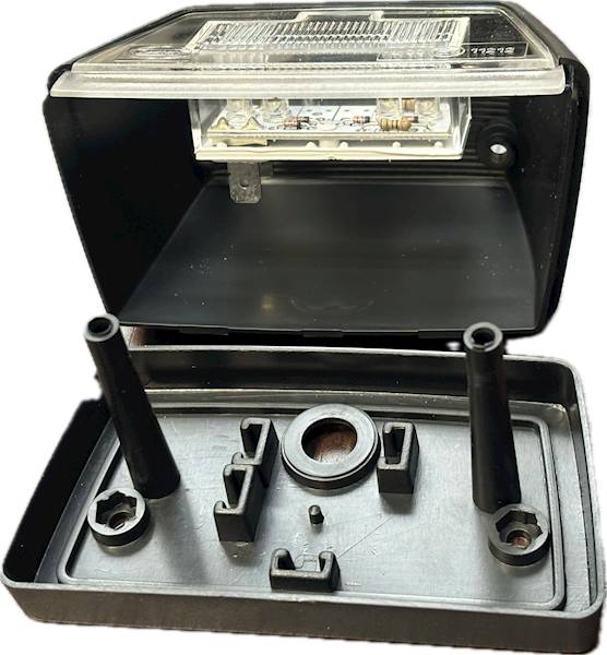 LAMPKA PODŚWIETLENIA TABLICY REJESTRACYJNEJ