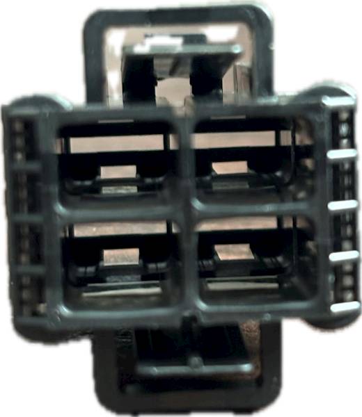 WTYCZKA KOSTKA MERCEDES