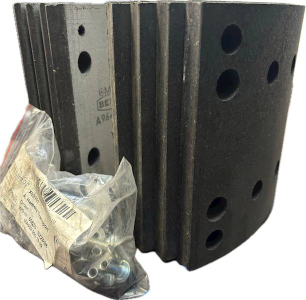 OKŁADZINY HAMULCOWE 