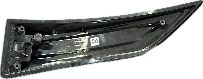 LAMPA KIERUNKOWSKAZ LED BOCZNY RH CZARNY VOLVO FH4