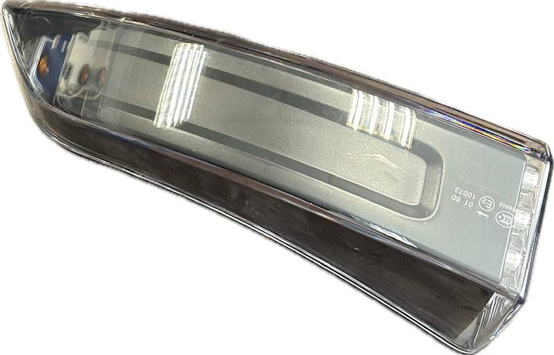 LAMPA KIERUNKOWSKAZ LED BOCZNY RH CZARNY VOLVO FH4