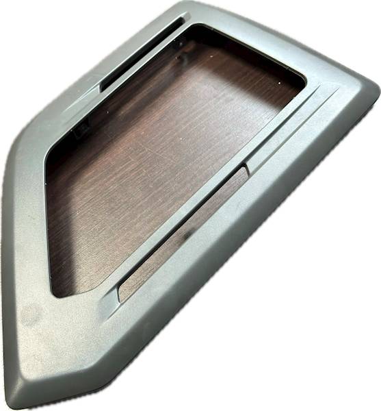 RAMKA HALOGENU SCANIA R S --> LEWY