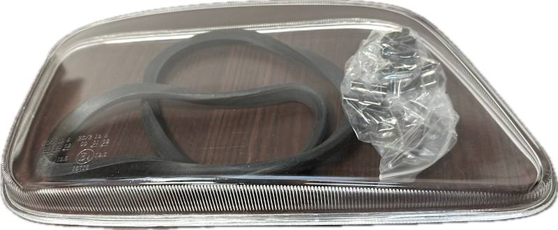 SZKŁO REFLEKTORA MERCEDES ACTROSS PRAWE