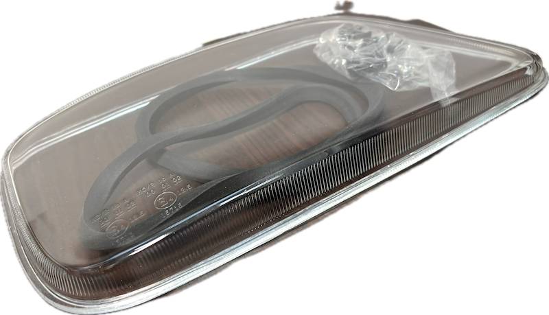 SZKŁO REFLEKTORA MERCEDES ACTROSS PRAWE