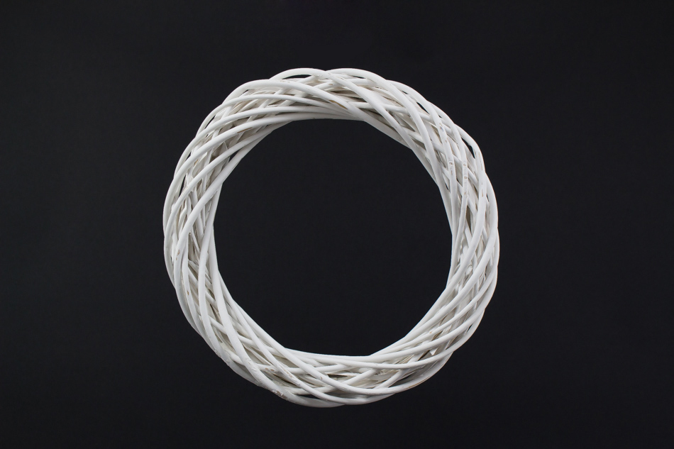 Wianek 30cm biały wikl. 11,50