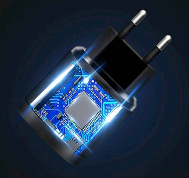 Ładowarka sieciowa i Quick Charge 3.0