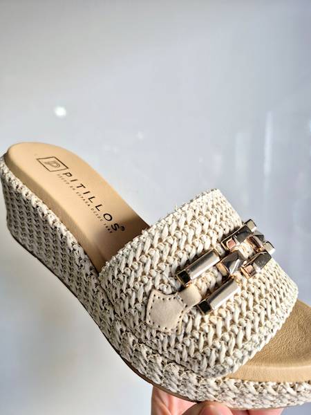 Pitillos Klapki 10562 słomka r38