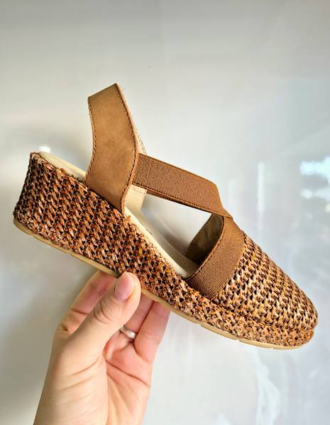 Pitillos Sandały 10623 brąz r41