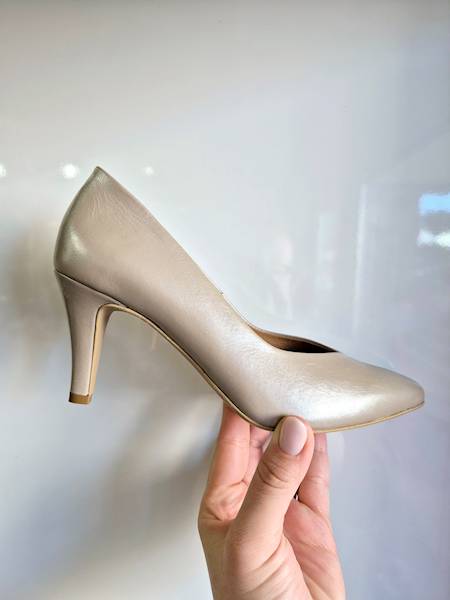 Yolanda Szpilki 2111 beż r40