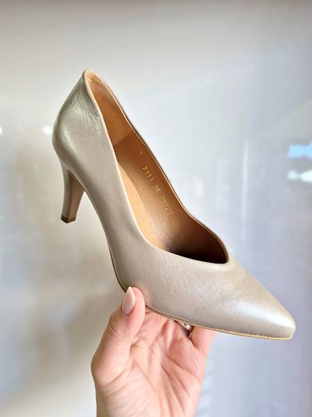 Yolanda Szpilki 2111 beż r41