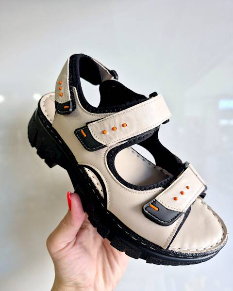 Artiker Sandały 56C0471 beż r41