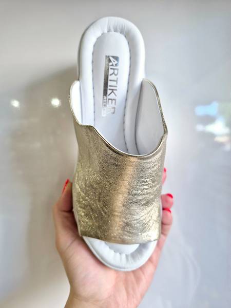 Artiker Klapki 56C0435 złoty r37