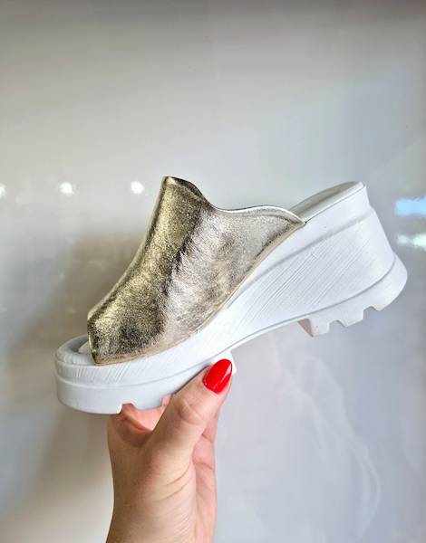 Artiker Klapki 56C0435 złoty r39