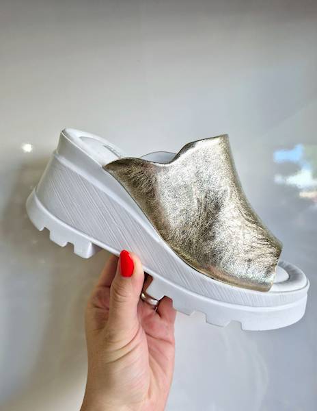 Artiker Klapki 56C0435 złoty r40