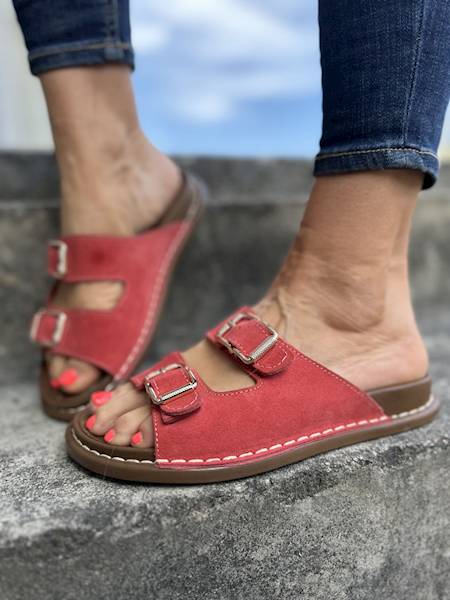 Artiker Klapki 56C0681 czerwony r37