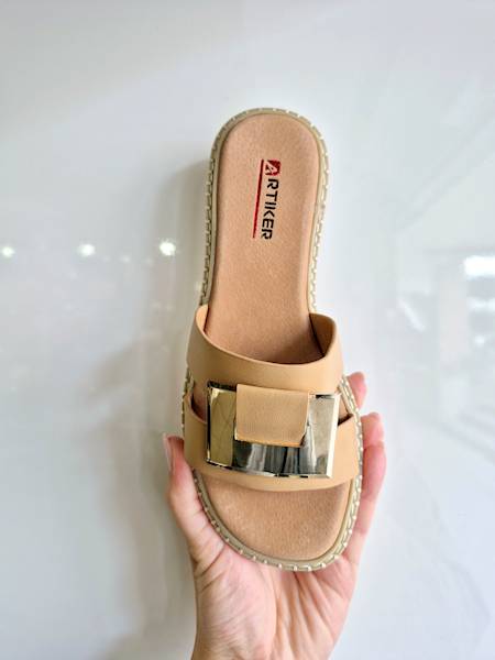 Artiker Klapki 56C1335 brąz r38