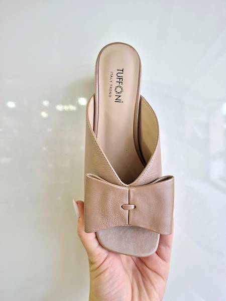 Tuffoni Klapki 2424026 beż r35