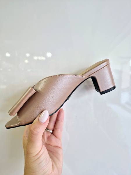 Tuffoni Klapki 2424026 beż r35