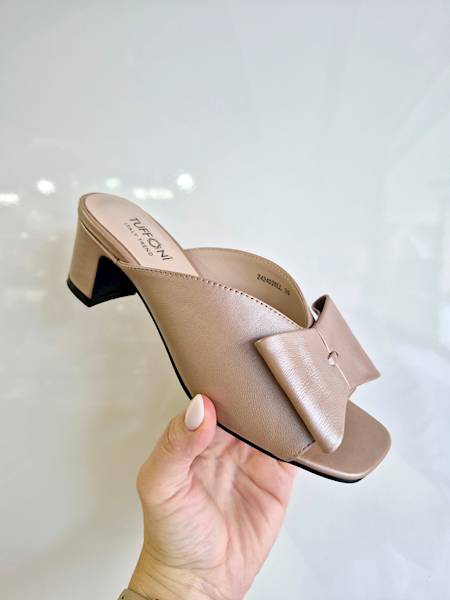 Tuffoni Klapki 2424026 beż r40