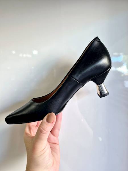 SARA Czółenka 2427 czarny r40