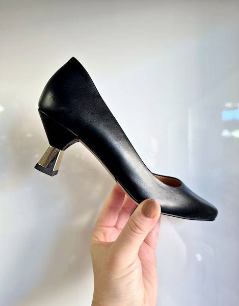 SARA Czółenka 2427 czarny r40