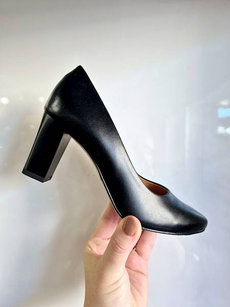 SARA Czółenka 1115 czarny r41