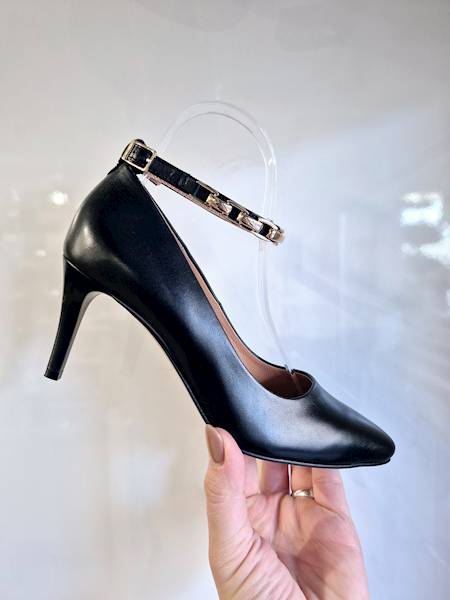 SARA Szpilki 2504 czarny r40