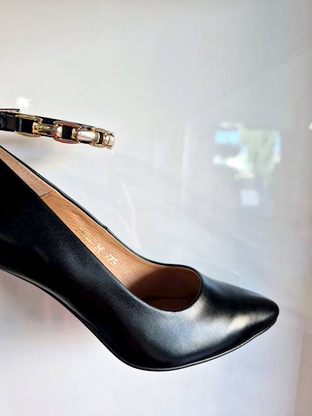 SARA Szpilki 2504 czarny r41