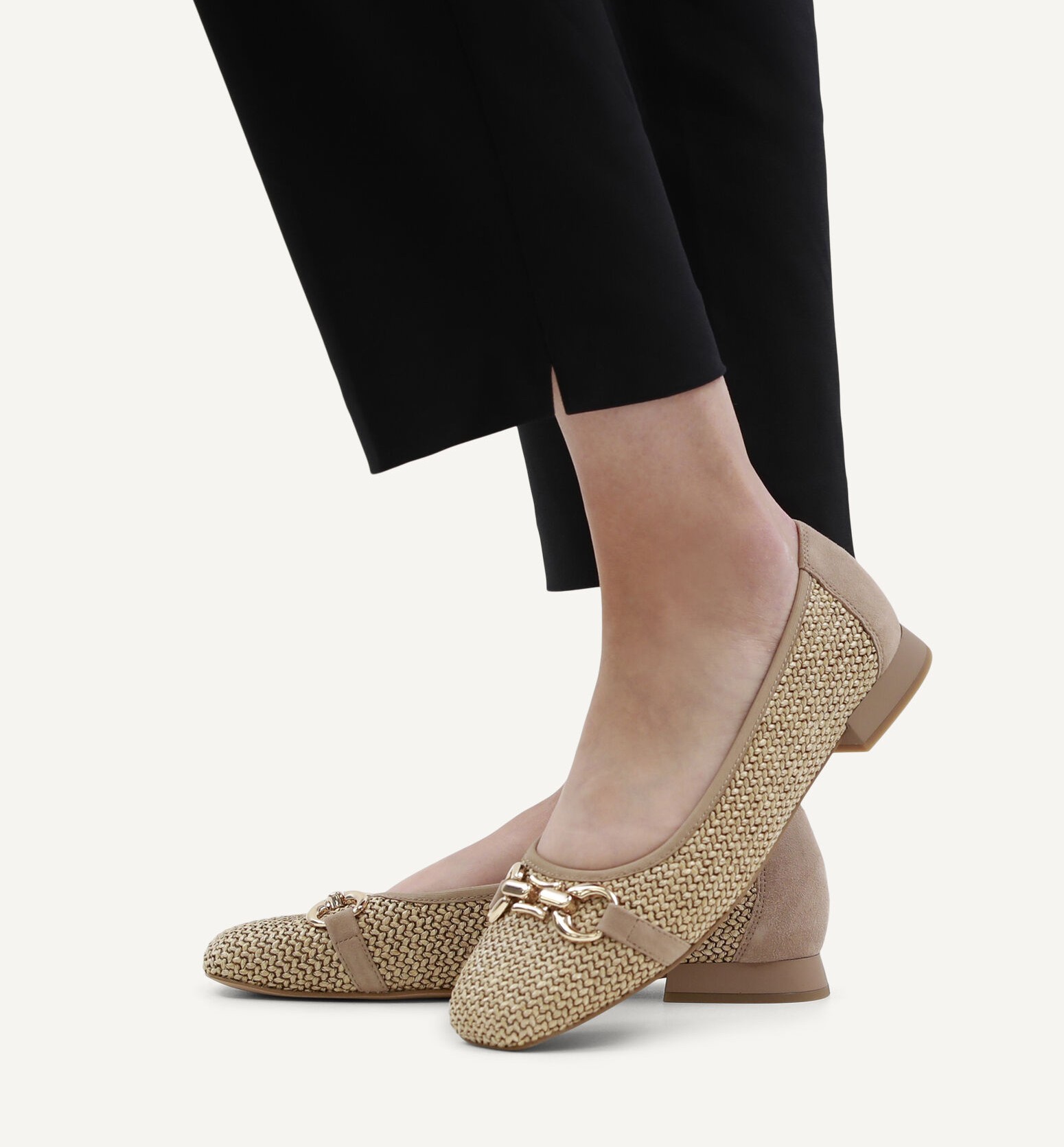 Caprice Czółenka 9-22503-42 słomka r39