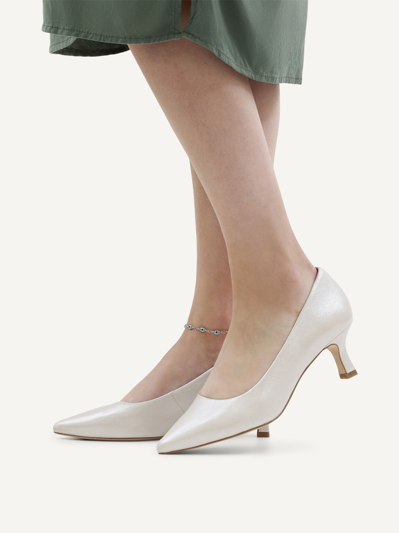 Caprice Szpilki 22401 perła r40