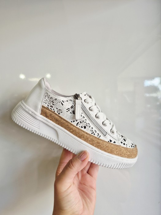 Artiker Sneakersy 58C1250 biały r37