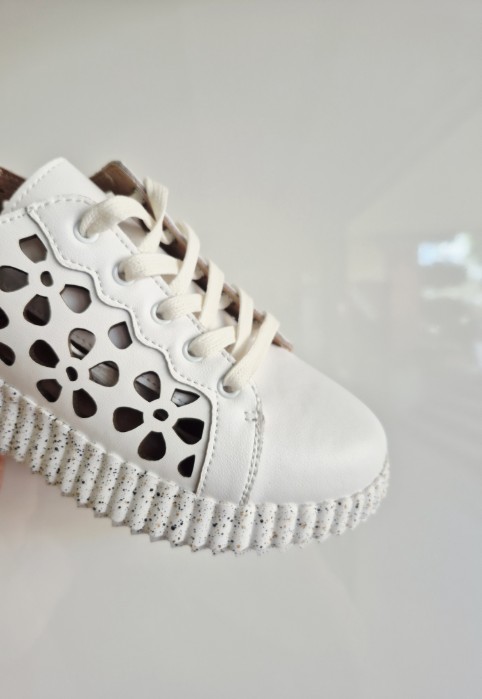 Artiker Sneakersy 56C1167 biały r41