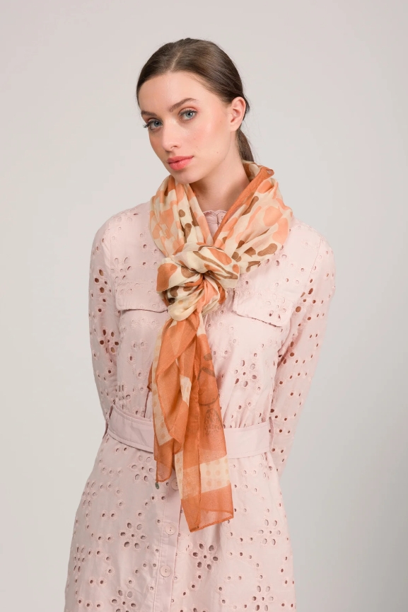 Anekke Chusta 42480-062