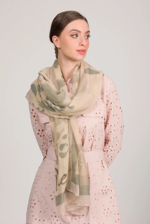 Anekke Chusta 42480-061