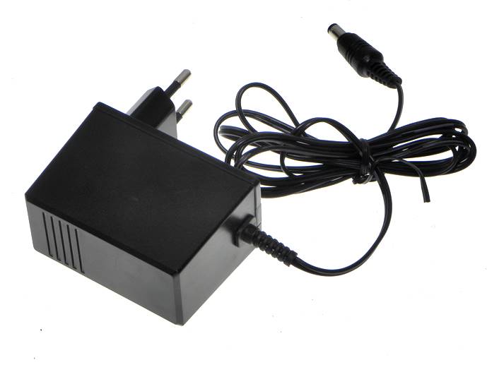 Zasilacz wtyczkowy 12V 2A 24W, czarny
