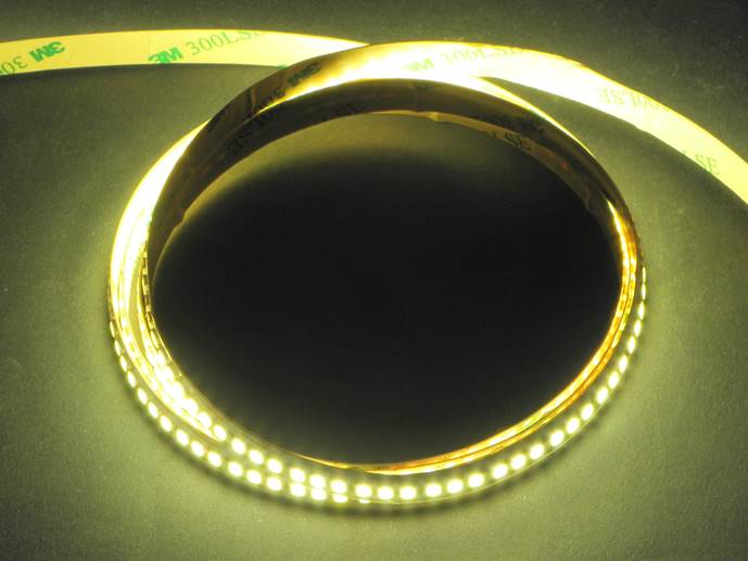 Taśma LED SMD2835 240/m biała dzienna 1m