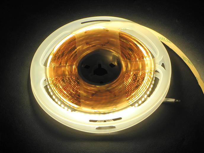 Taśma LED SMD2835 240/m biała ciepła 5m
