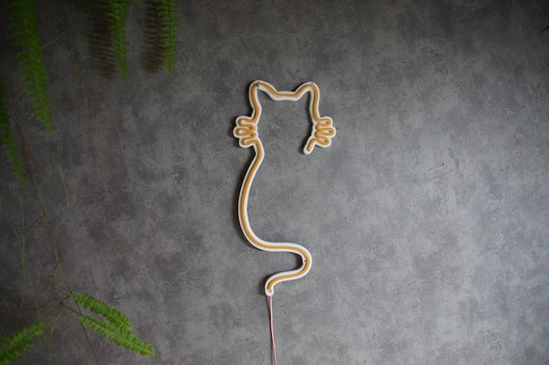 neon Kot wąsaty 21x44 cm