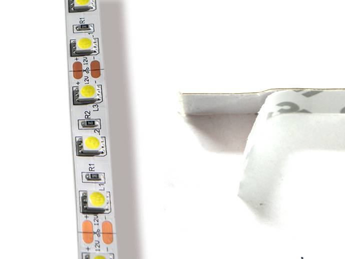 Ekonomiczna taśma LED SMD5050 60/m dzienna 1m
