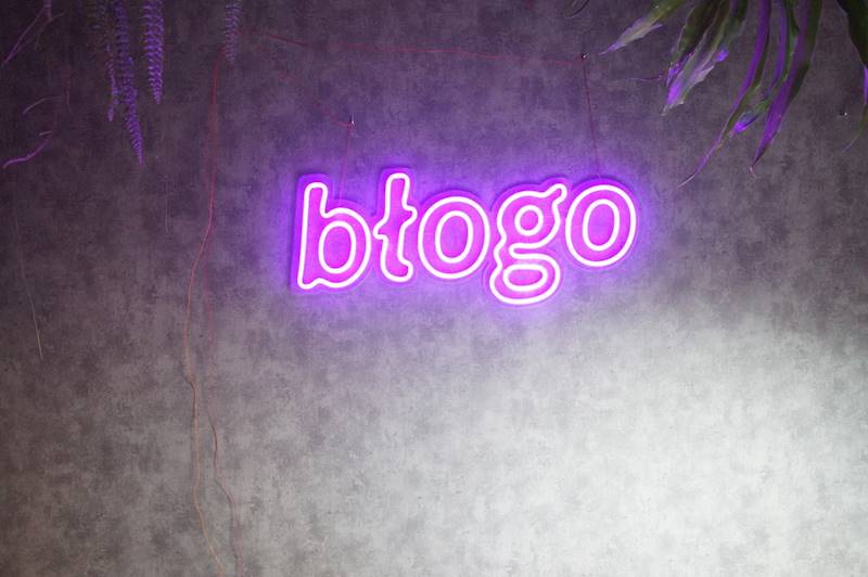 neon błogo 70x30cm