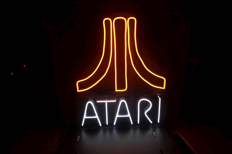 neon ATARI 45x55 cm
